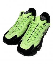 「スニーカーのNEW BALANCE 」