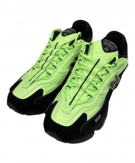 「スニーカーのNEW BALANCE 」