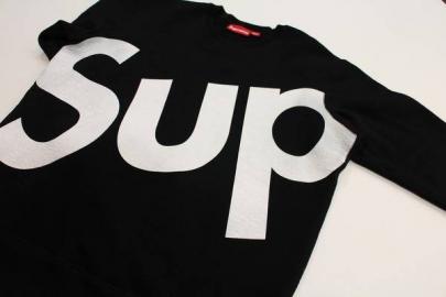 「メンズのSUPREME 」