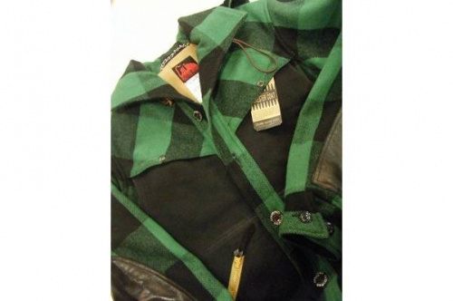 メンズのトップス