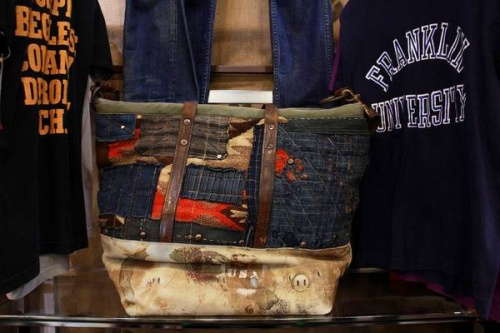 メンズのバッグ