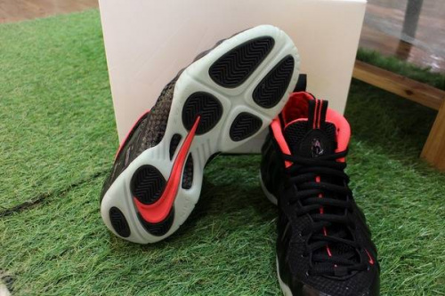 スニーカーのナイキ