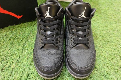 スニーカーのジョーダン