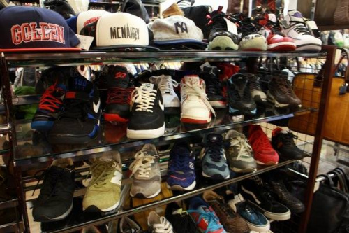 稲毛のスニーカー