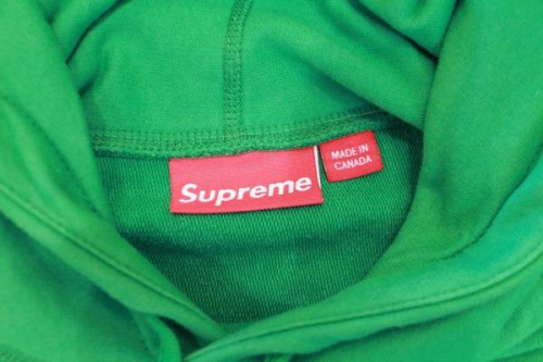 パーカーのシュプリーム