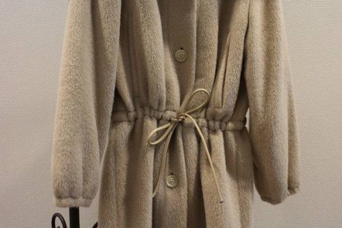 マックスマーラの稲毛