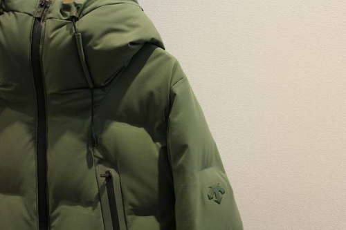 メンズの水沢ダウン