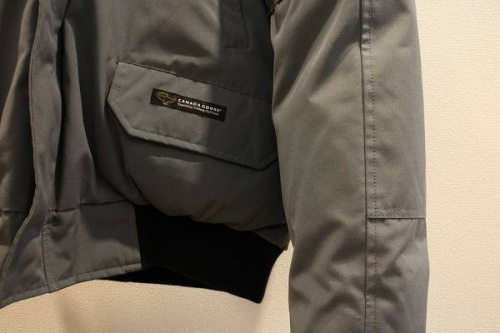 アウターのカナダグース