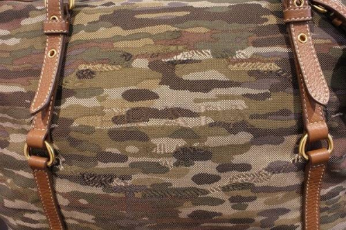 バッグのプラダ