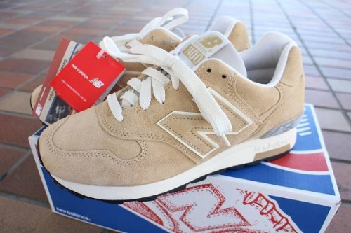 ニューバランスの稲毛