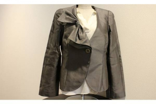 レディースのアルマーニ