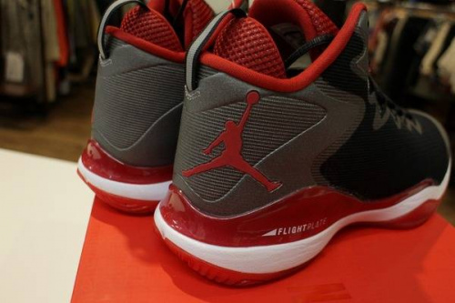 スニーカーのNIKE