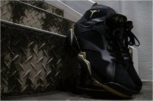 ジョーダンのAIR JORDAN GOLDEN MOMENT