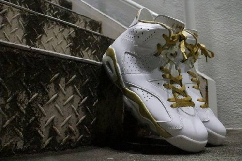 AIR JORDAN GOLDEN MOMENTの千葉