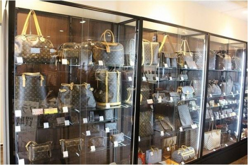 稲毛のLOUIS VUITTON