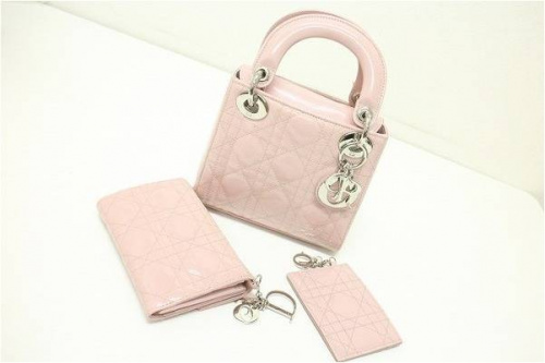 ブランドのChristian Dior