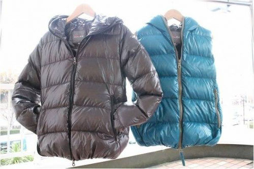 ダウンジャケットのDUVETICA