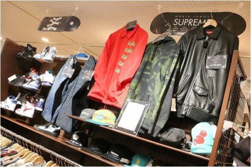 コーチジャケットのSUPREME