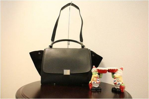 セリーヌのCELINE