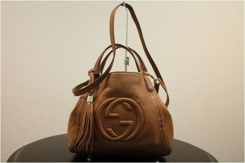 ブランドのバッグ