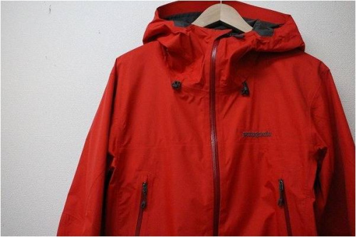 メンズのトップス