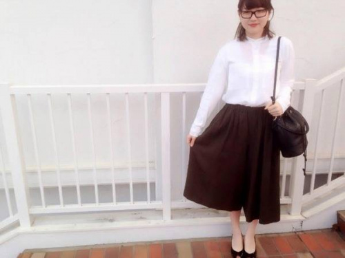 スカーチョのワイドパンツ