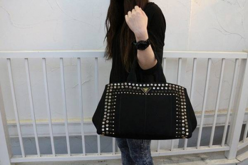 プラダのカナパ