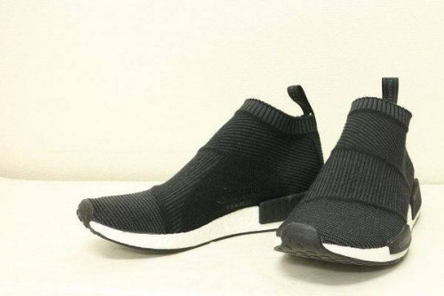 ＮＭＤのスニーカー