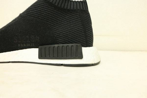 スニーカーの買取り