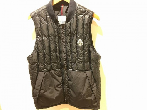 買取入荷のMONCLER
