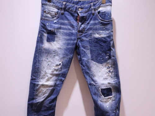 デニムのディースクエアード