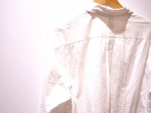 コモリのコットンシャツ