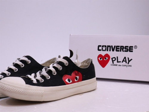 スニーカーのCONVERSE×PLAY COMME des GARCONS