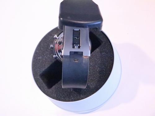 イッセイミヤケのリストウォッチ