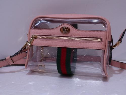 グッチのクリアバッグ