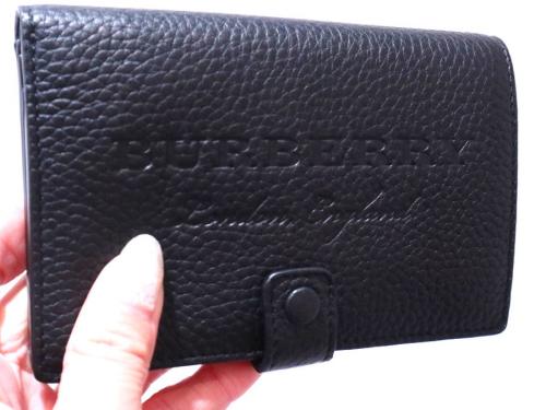 ラグジュアリーブランドのBURBERRY