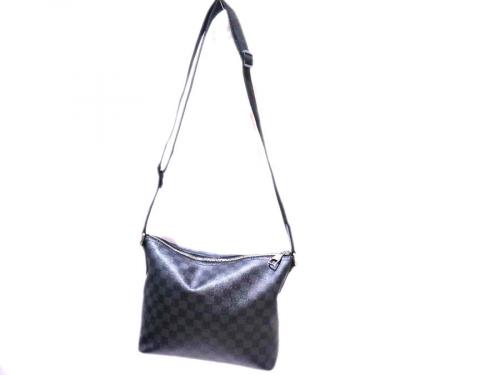 ルイヴィトンのショルダーバッグ