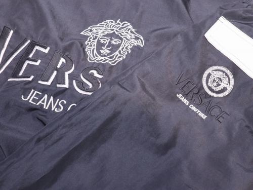 ストリートブランドのVERSACE JEANS COUTURE