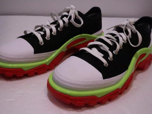 adidas×RAF SIMONSのアディダス×ラフシモンズ