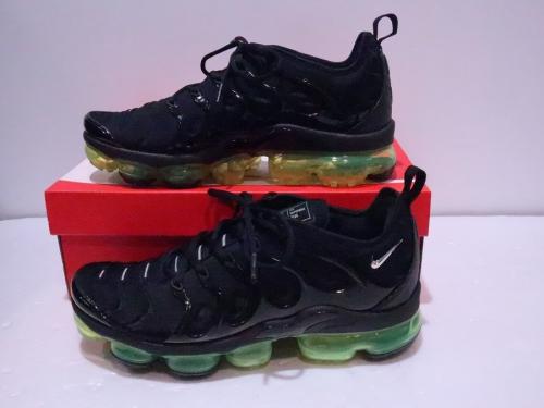 AIR VAPORMAX PLUS