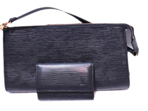 LOUIS　VUITTONのルイヴィトン