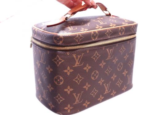 ラグジュアリーブランドのLOUIS　VUITTON