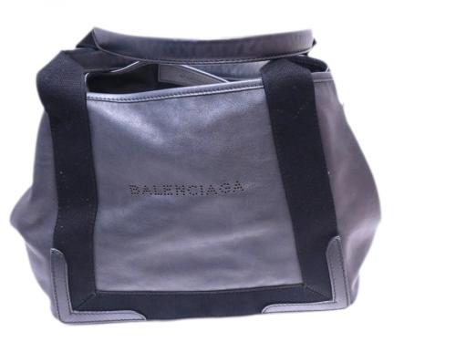 バレンシアガのカバス