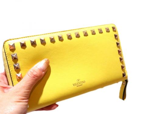 ラグジュアリーブランドのVALENTINO