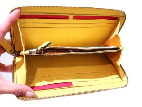 スタッズラウンドジップウオレットのレディース