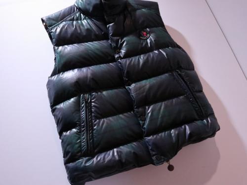 モンクレールのCORBIER