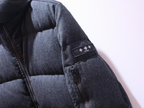 KRAZのダウンジャケット