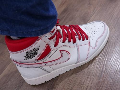 ハイカットスニーカー