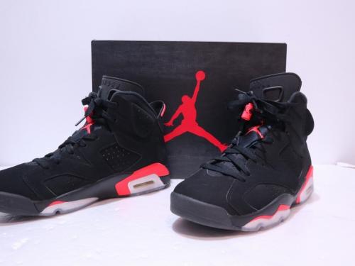 ストリートブランドのNIKE AIR JORDAN 6 RETRO