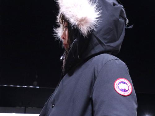 カナダグースのVICTORIA PARKA